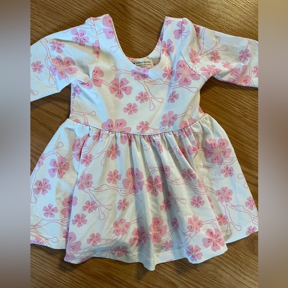 Monica and Andy baby girl dress 6-12 months.‎